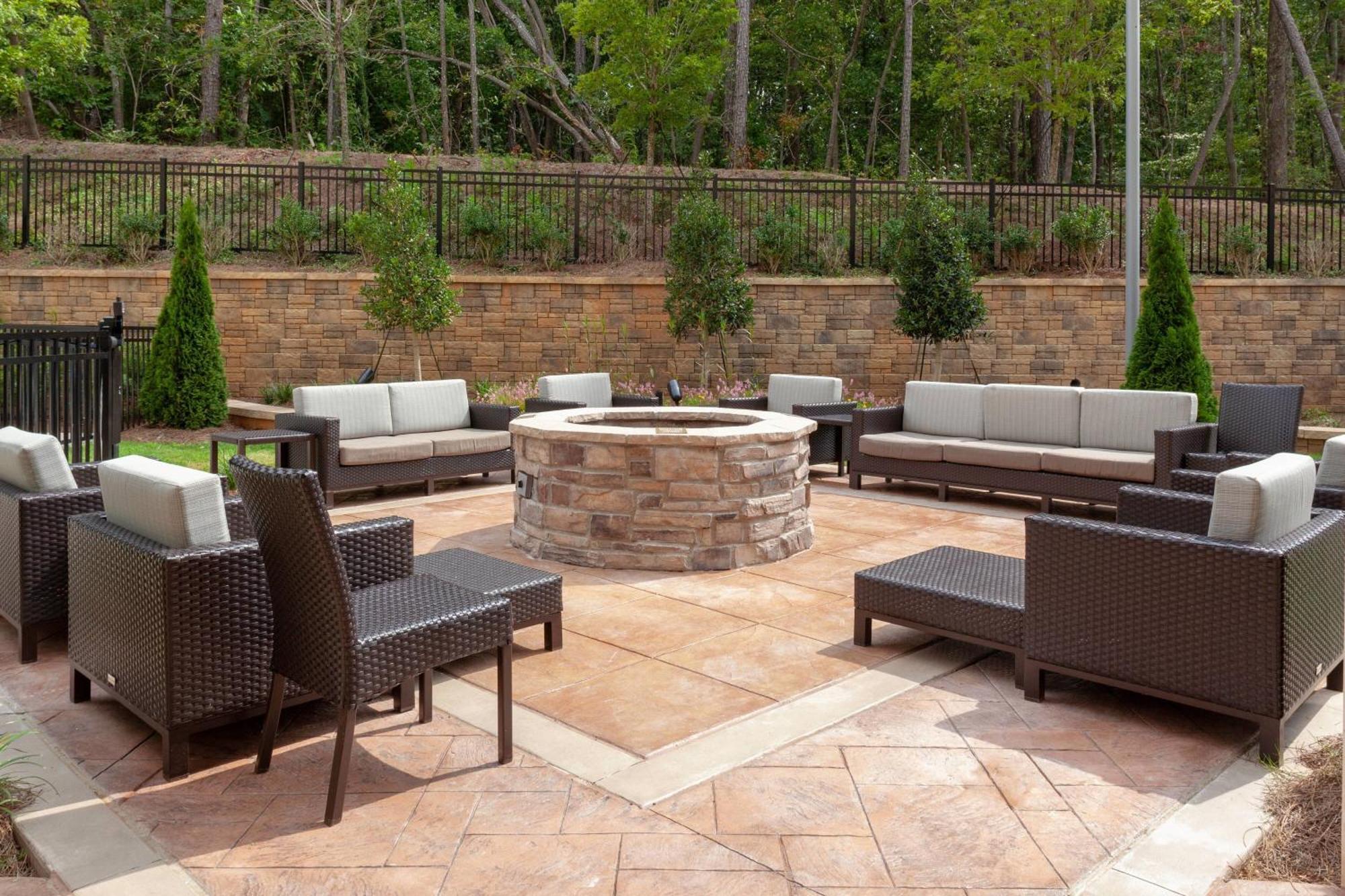 Courtyard By Marriott Atlanta Lithia Springs Hotel Exterior foto